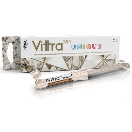 Vittra APS Unique, Universal Shade - Syringe. Light-Cured, Chroma Composite